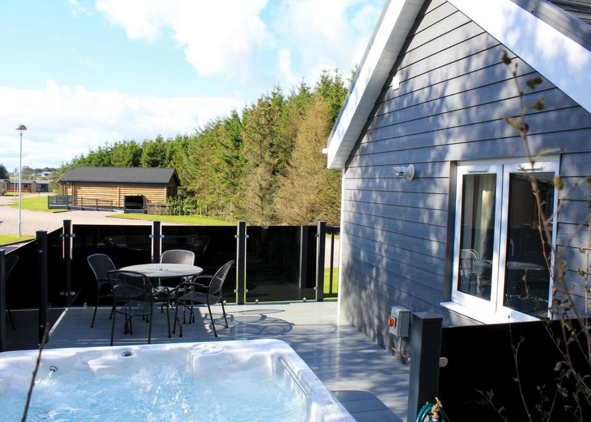Westlands Country Park Hotel Annan Buitenkant foto
