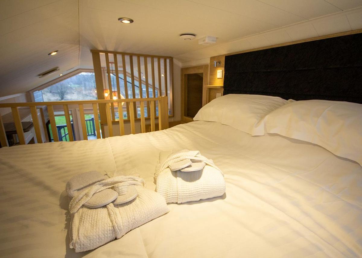 Westlands Country Park Hotel Annan Buitenkant foto