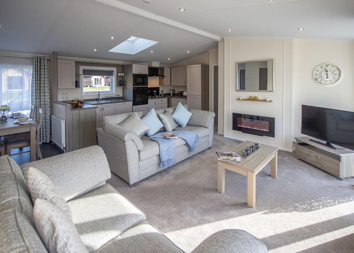 Westlands Country Park Hotel Annan Buitenkant foto
