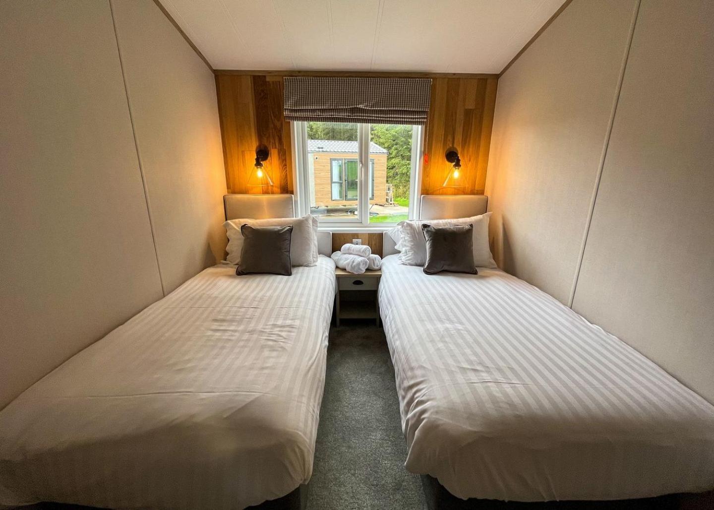 Westlands Country Park Hotel Annan Buitenkant foto