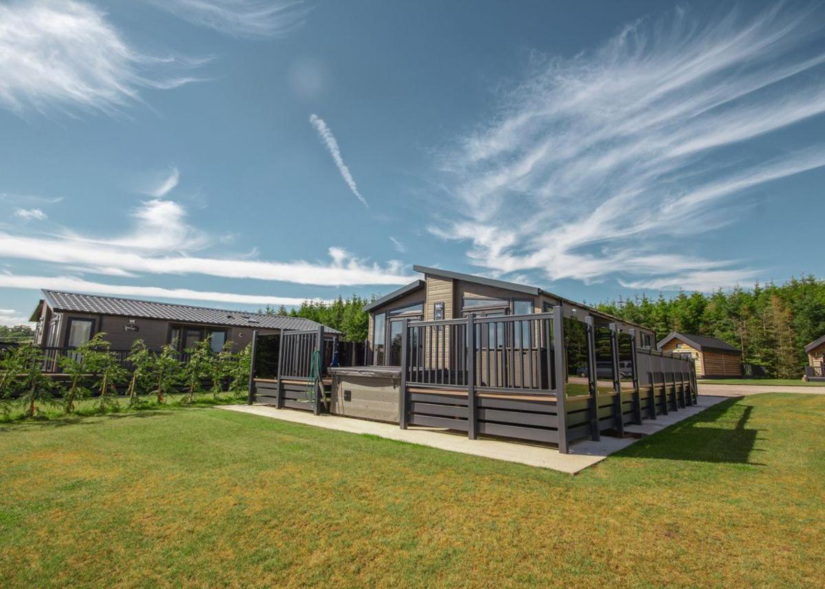 Westlands Country Park Hotel Annan Buitenkant foto